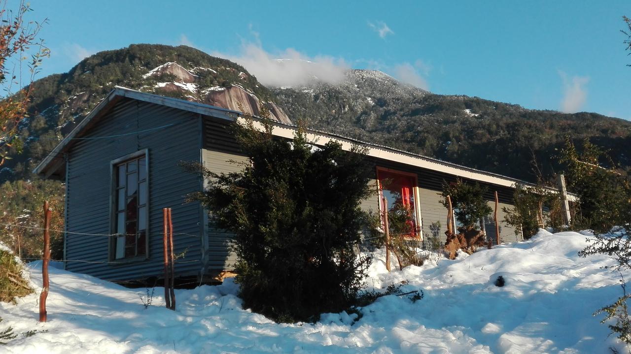 Cabanas Lomas Del Salto Puerto Chacabuco Exterior photo